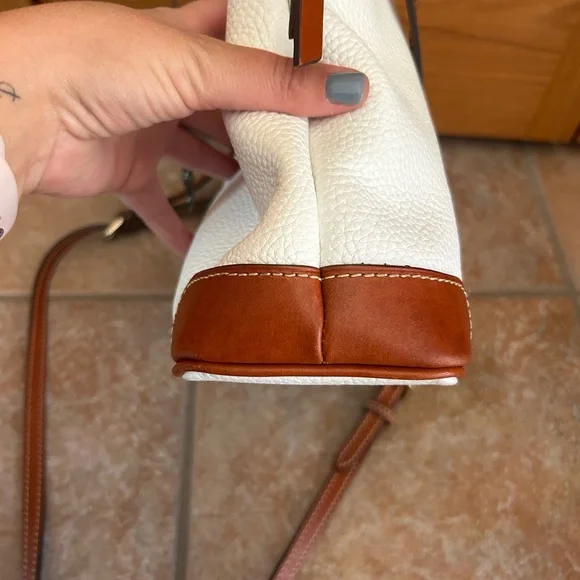 Dooney & Bourke Pebble Grain Crossbody - Picture 6 of 13